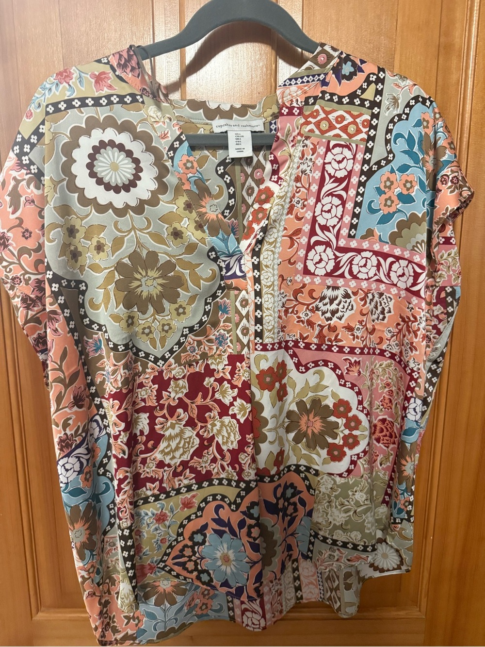 cupcakes & cashmere Multicolor Patchwork V-Neck Blouse